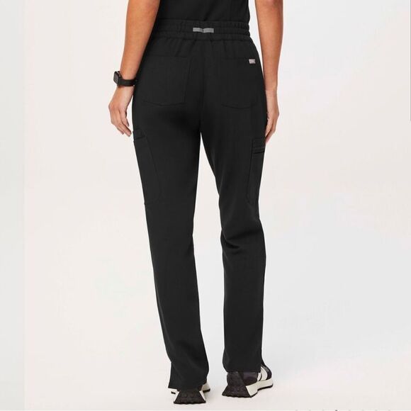 EXCELLENT CONDITION WOMEN’S SIZE SMALL FIGS DOWA GREEN SCRUB PANTS - Picture 14 of 14